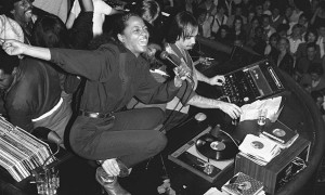 Diana-Ross-DJ-booth-Studio-54-New-York