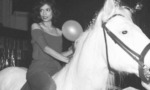 Bianca-Jagger-White-Horse-Studio-54-New-York